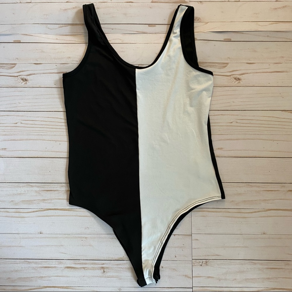 YMI Collections Bodysuit Sz XL